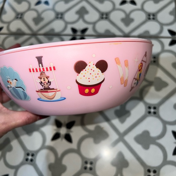 Disney Tupperware - Picture 2 of 4